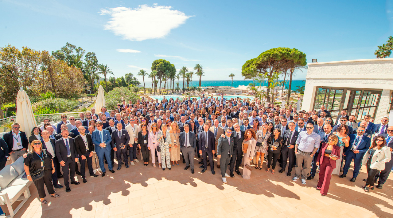 team vitanuova.dfOioEE